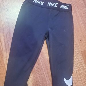 Little Girls Nike Dri Fit CAPRI leggings